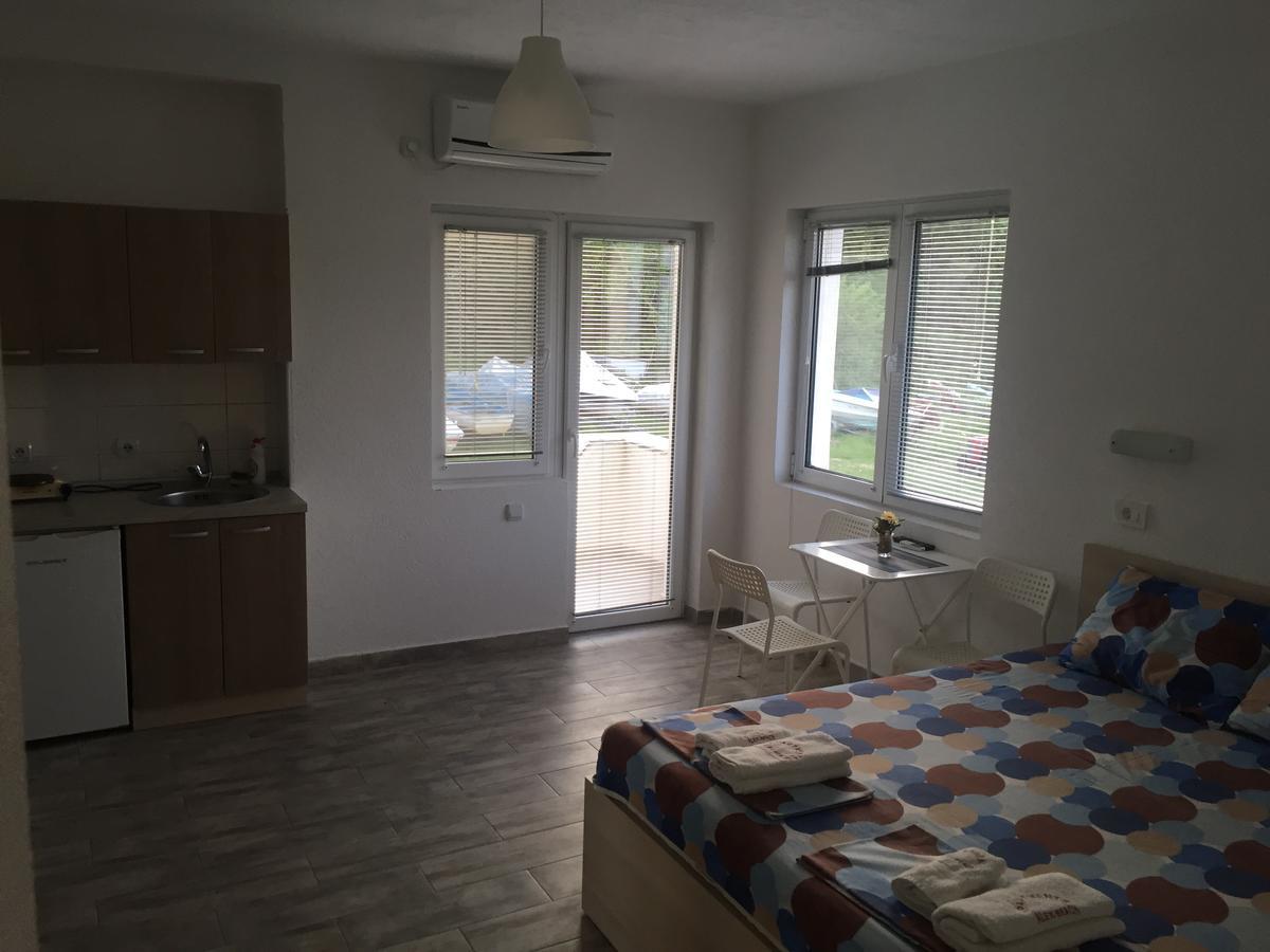 Apartmani Alex Beach Dojran Exterior photo